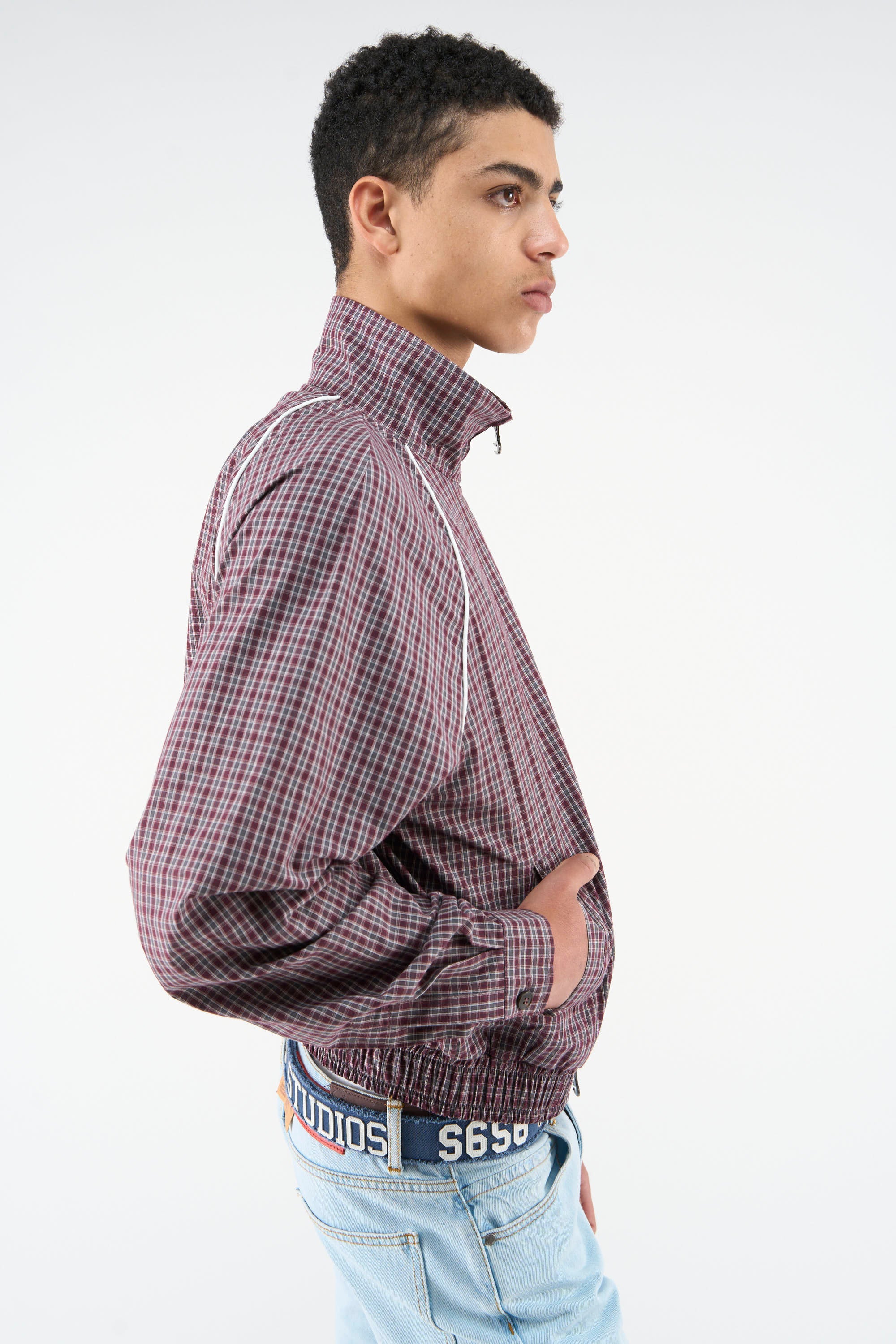 Chamise Checkered Burgundy Zipper - Image 4
