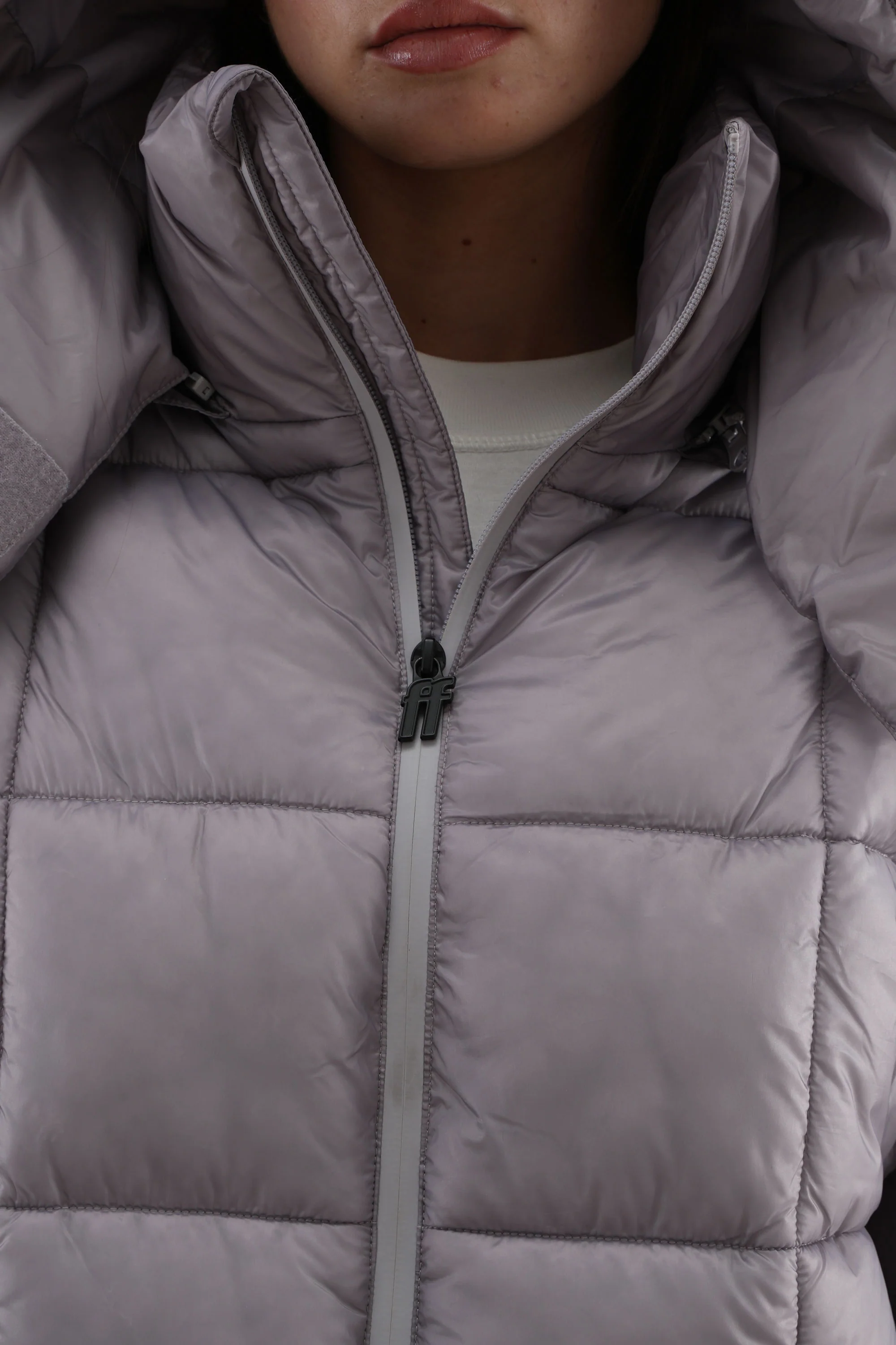 City Light Grey Puffer - Image 2