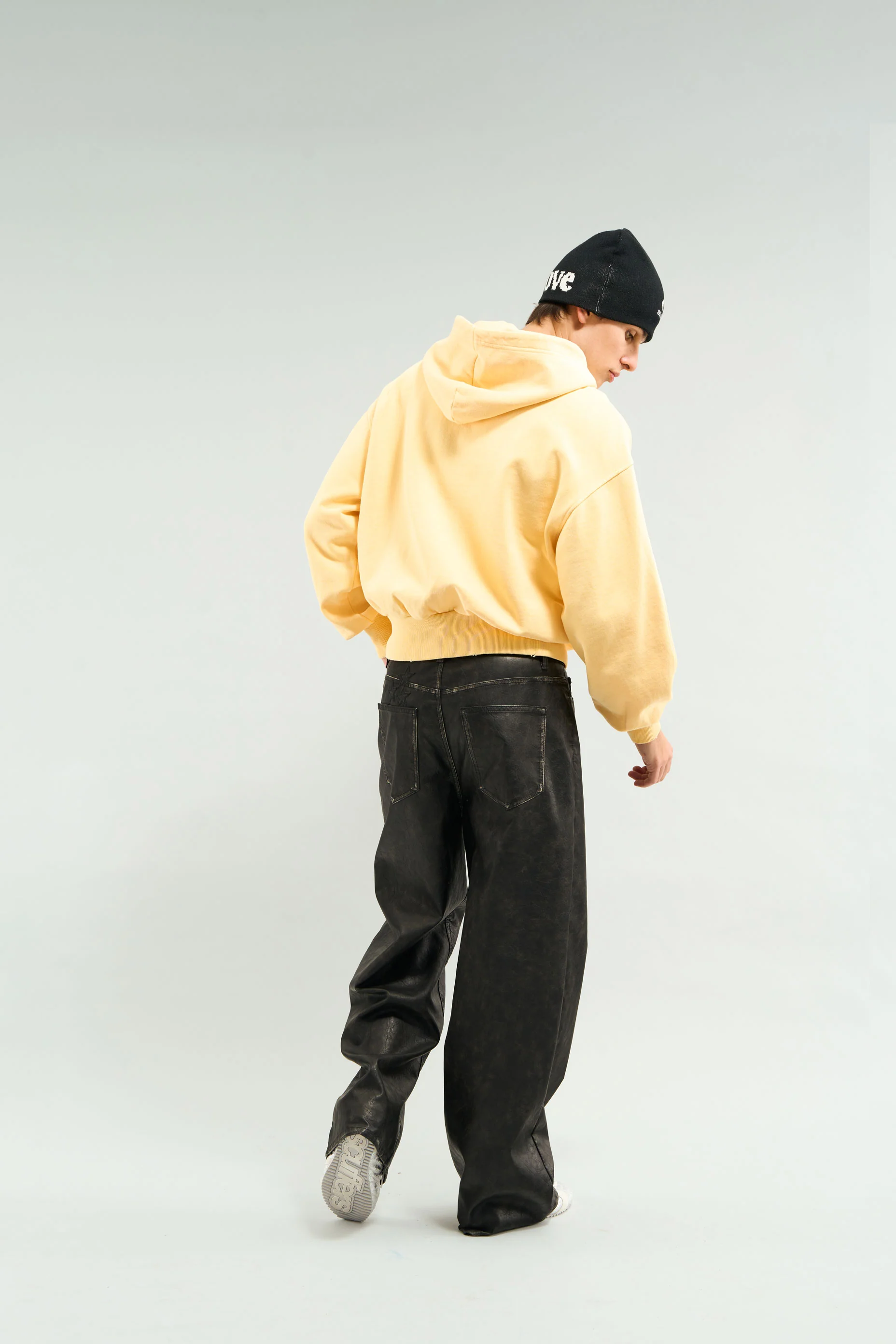 Essential Yellow Zipper - Image 6