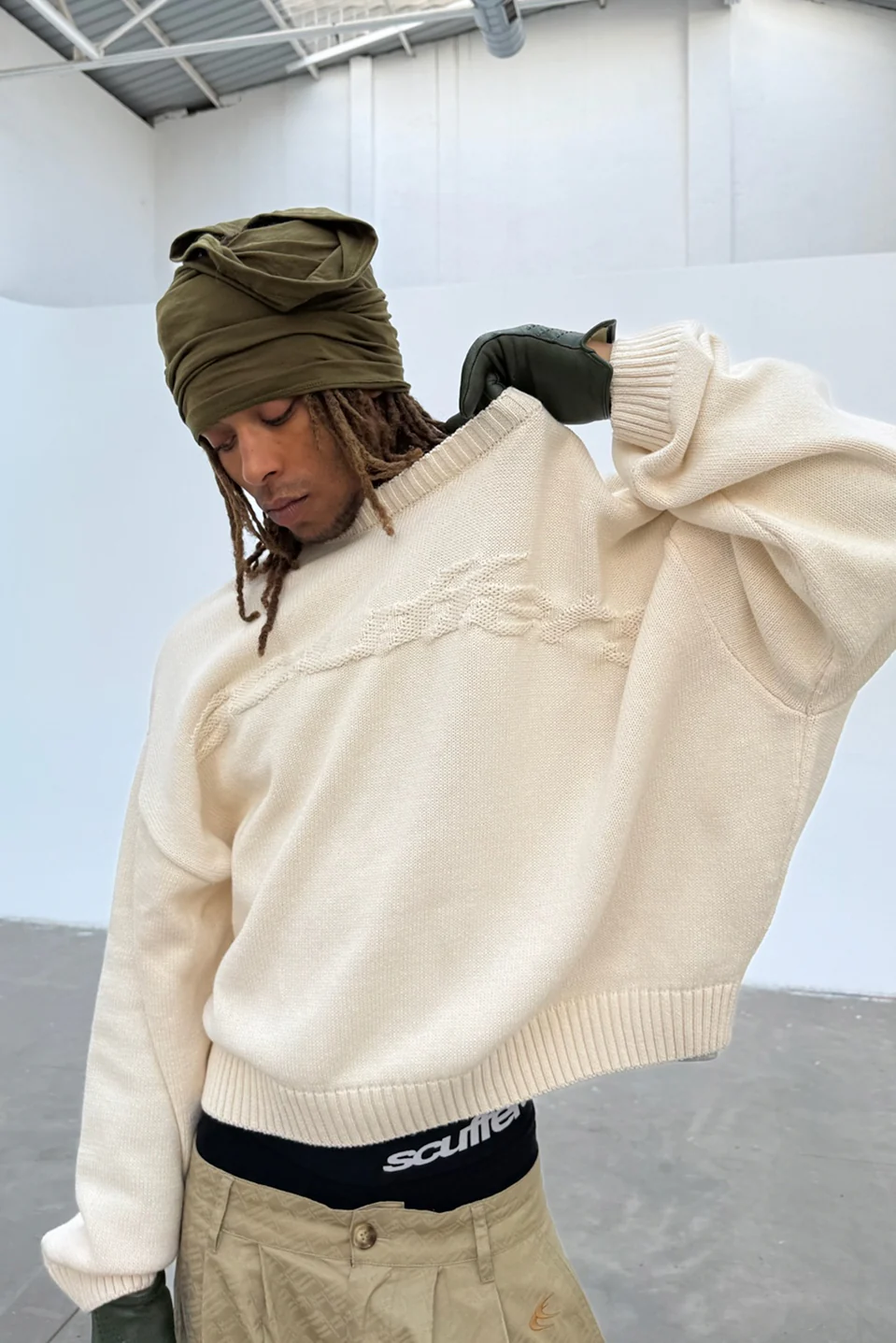 Flag Ecru Knit - Image 4