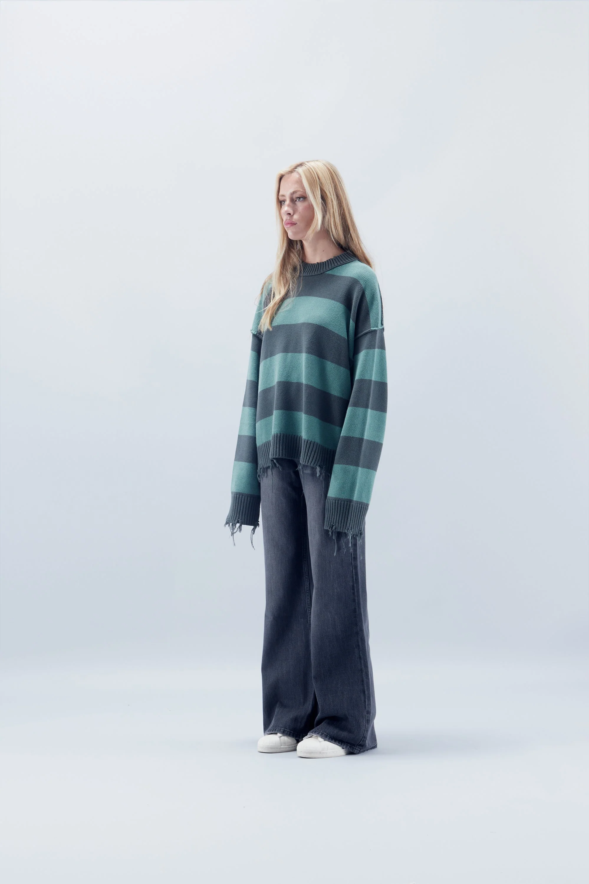 Flared Dark Grey Jeans - Image 8
