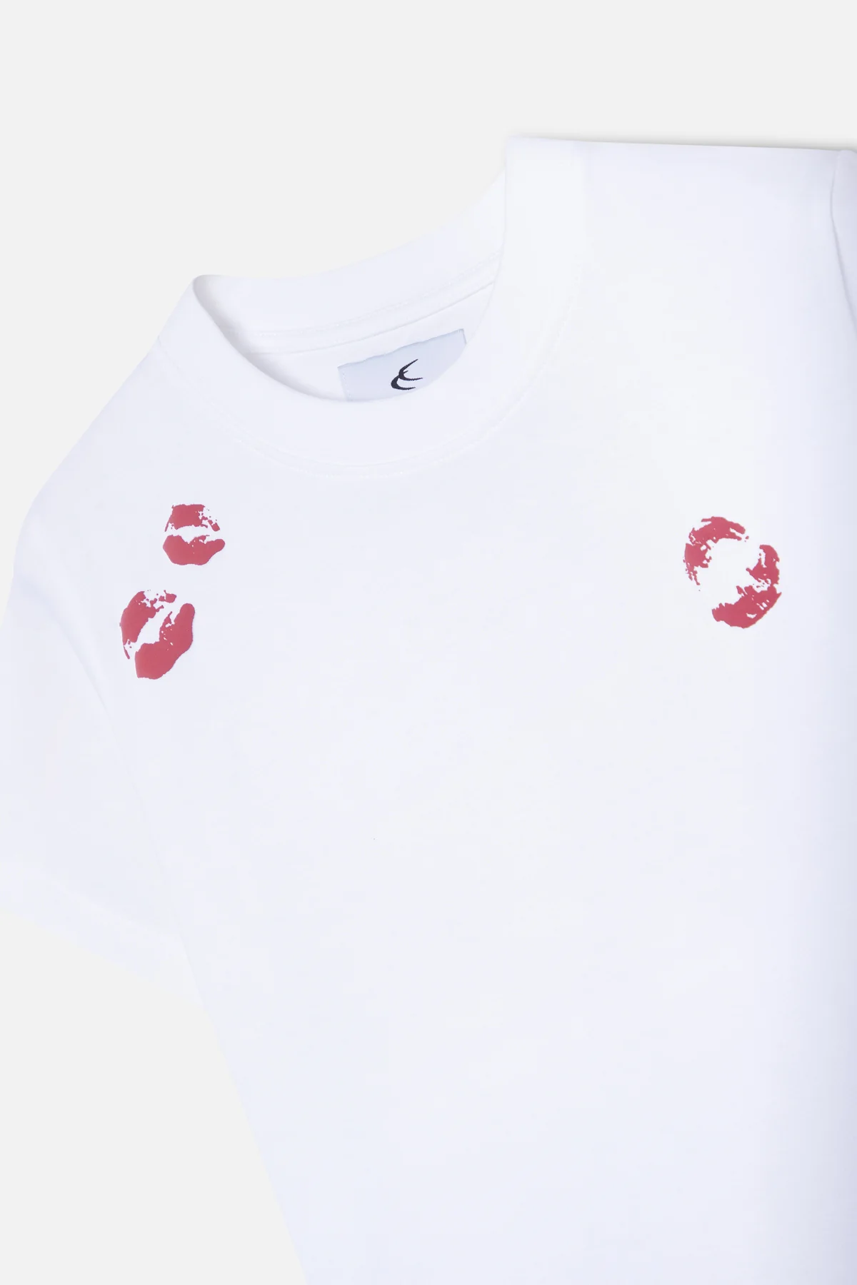 Kiss Me White T-Shirt - Image 5