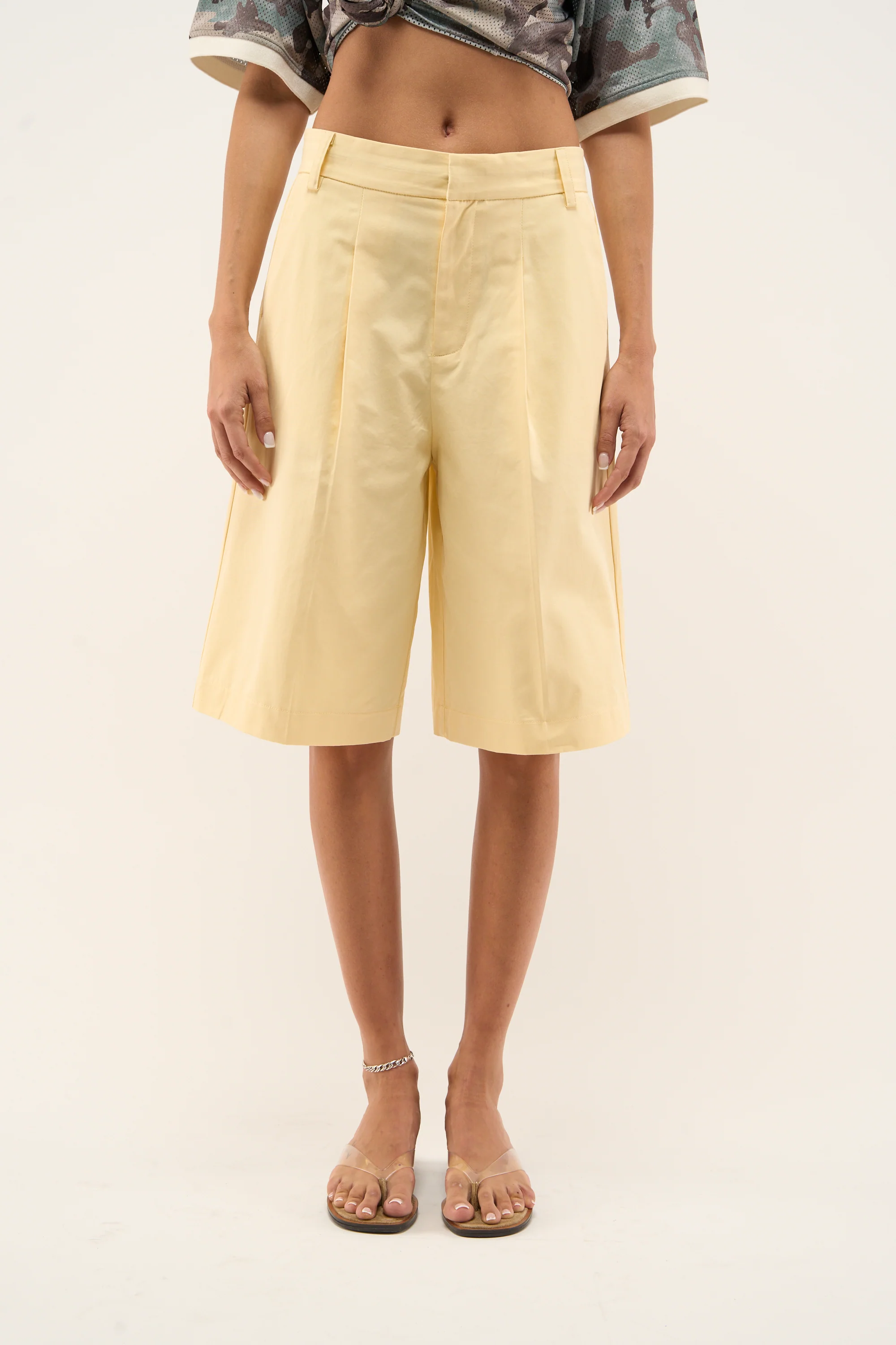 Maison Butter Shorts - Image 4