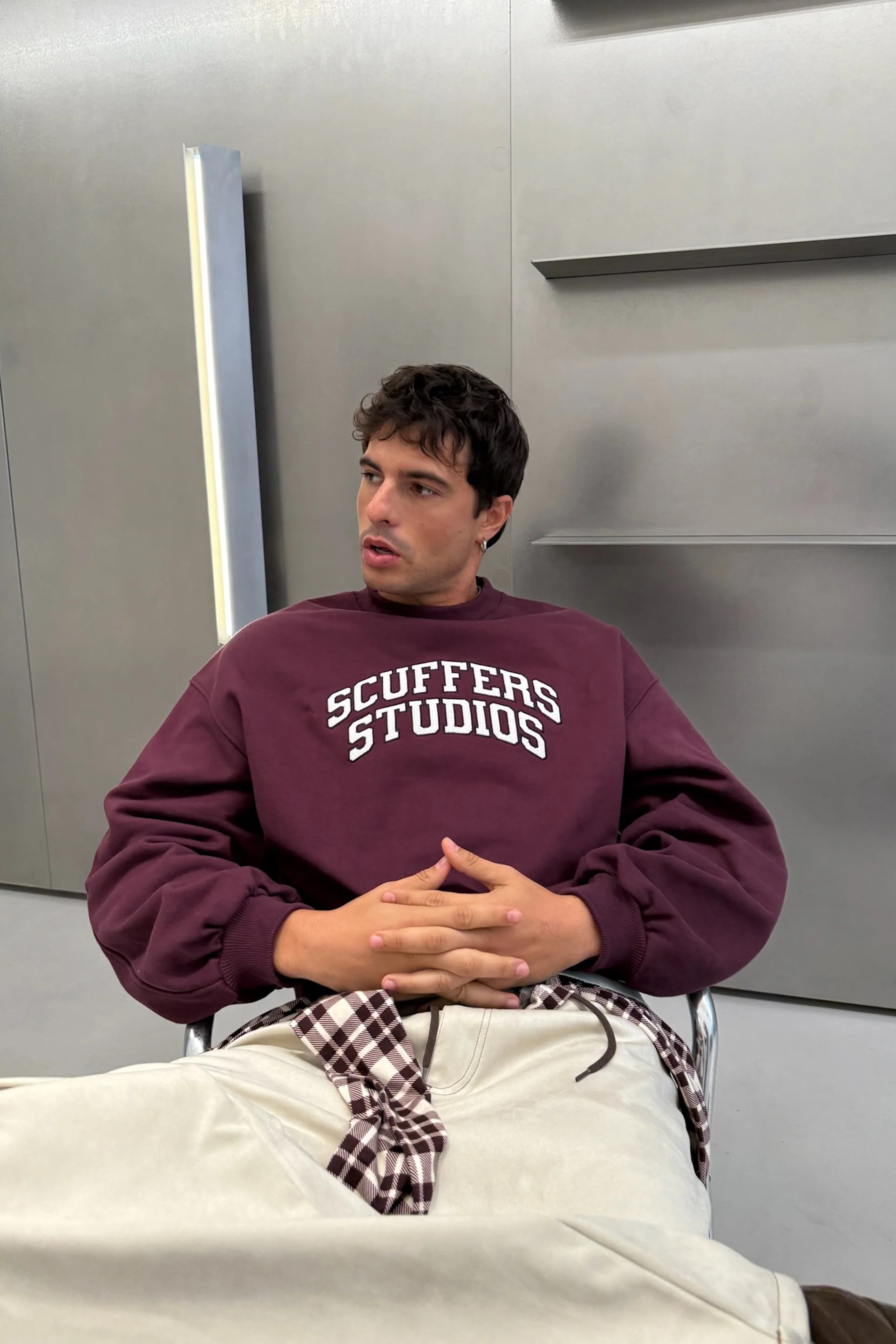 Semi Burgundy Crewneck - Image 5