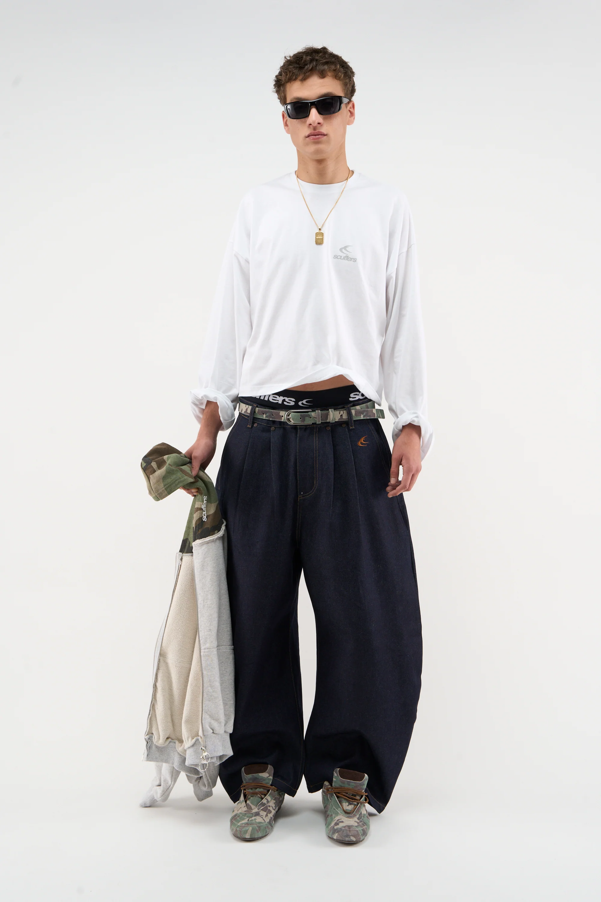Shell Dark Pants - Image 3