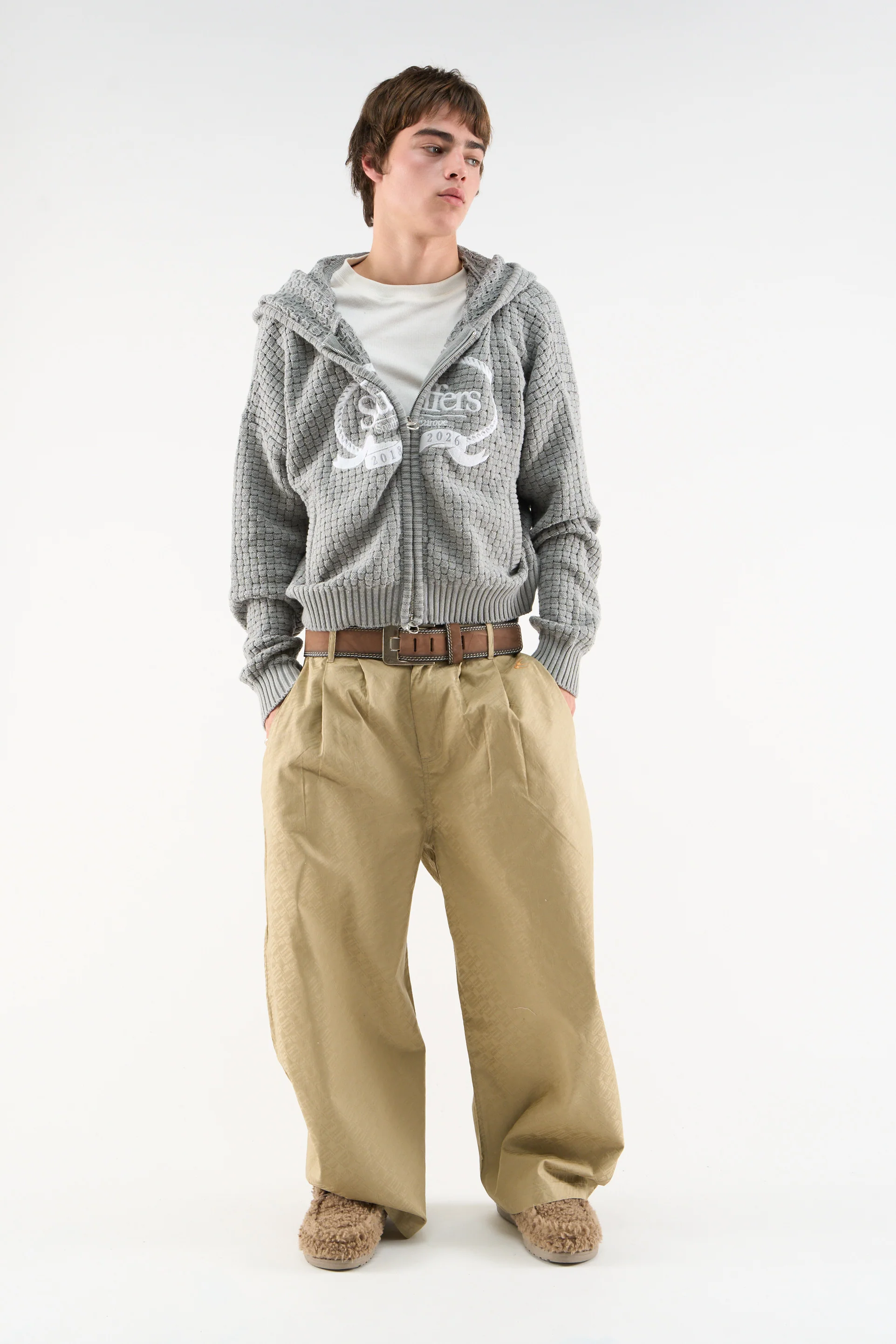 South Europe Light Grey Knit Zipper - Image 2