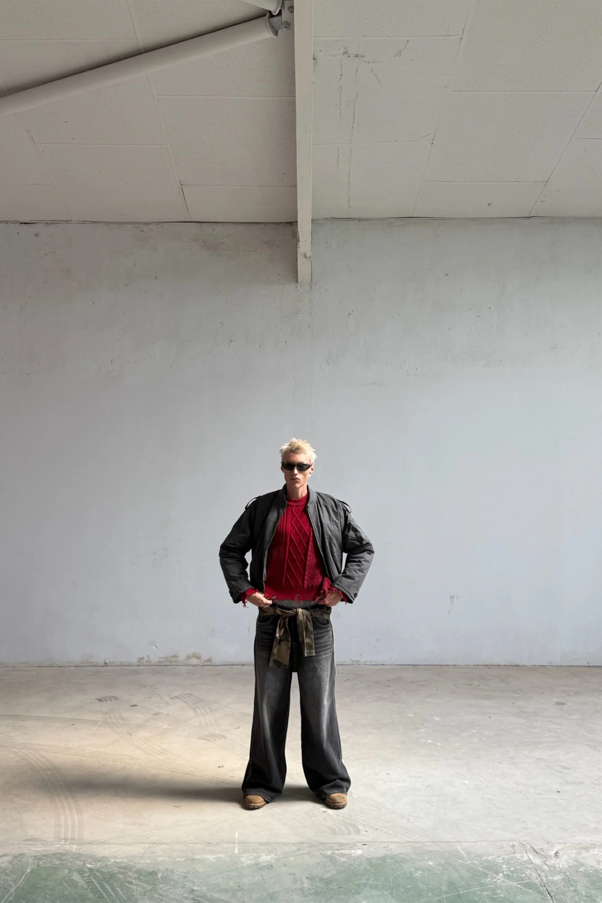 Split Burgundy Knit - Image 5