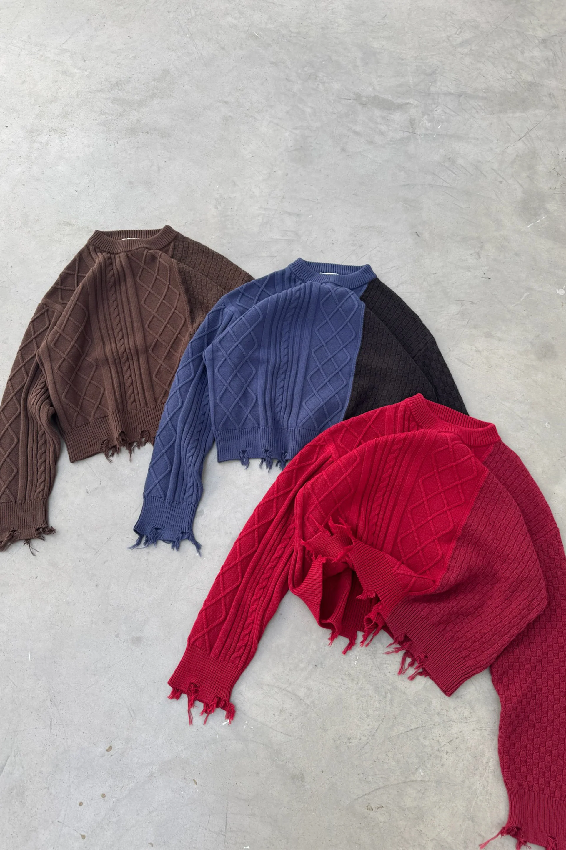 Split Blue Knit - Image 7