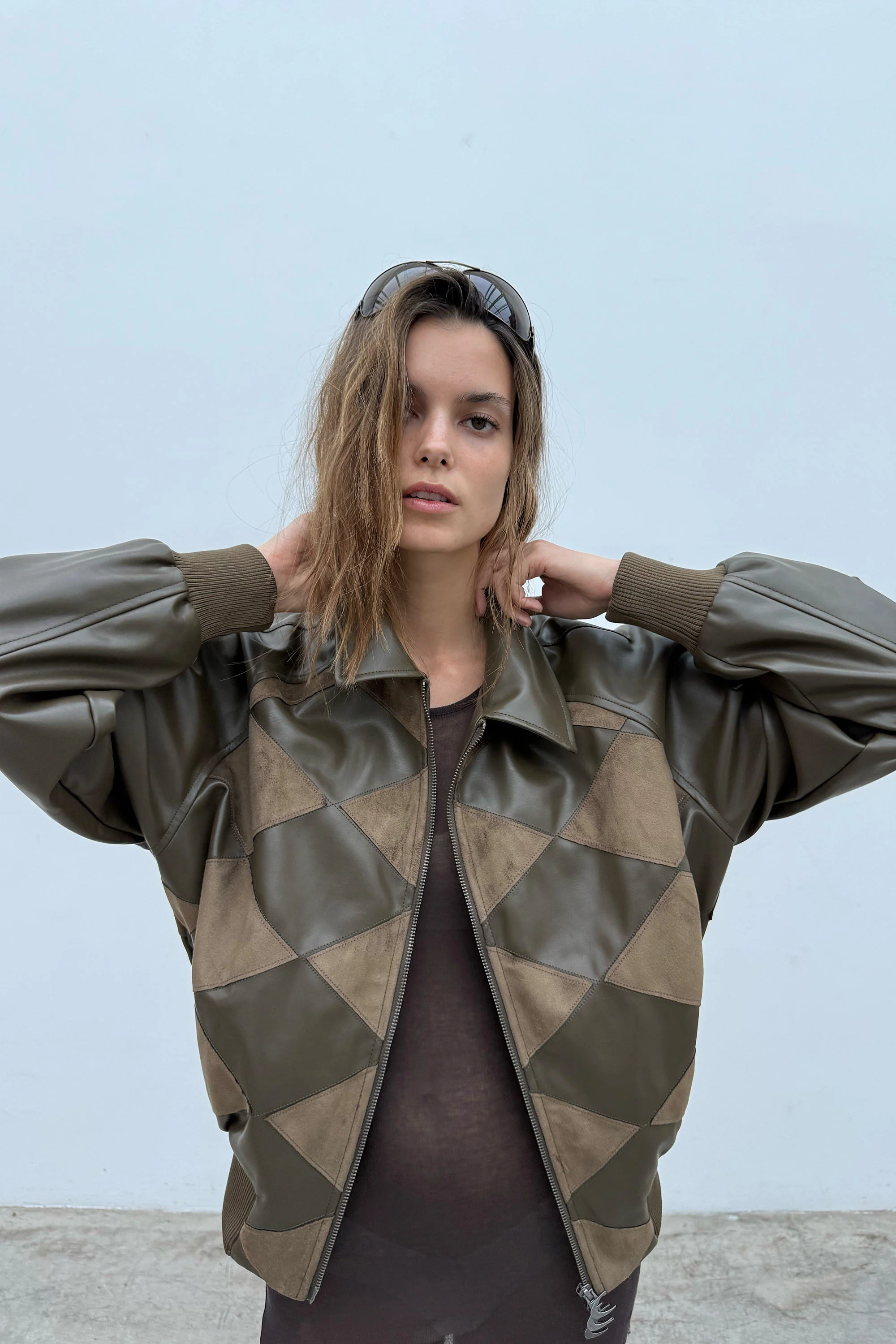 Sucubo Green Jacket - Image 5
