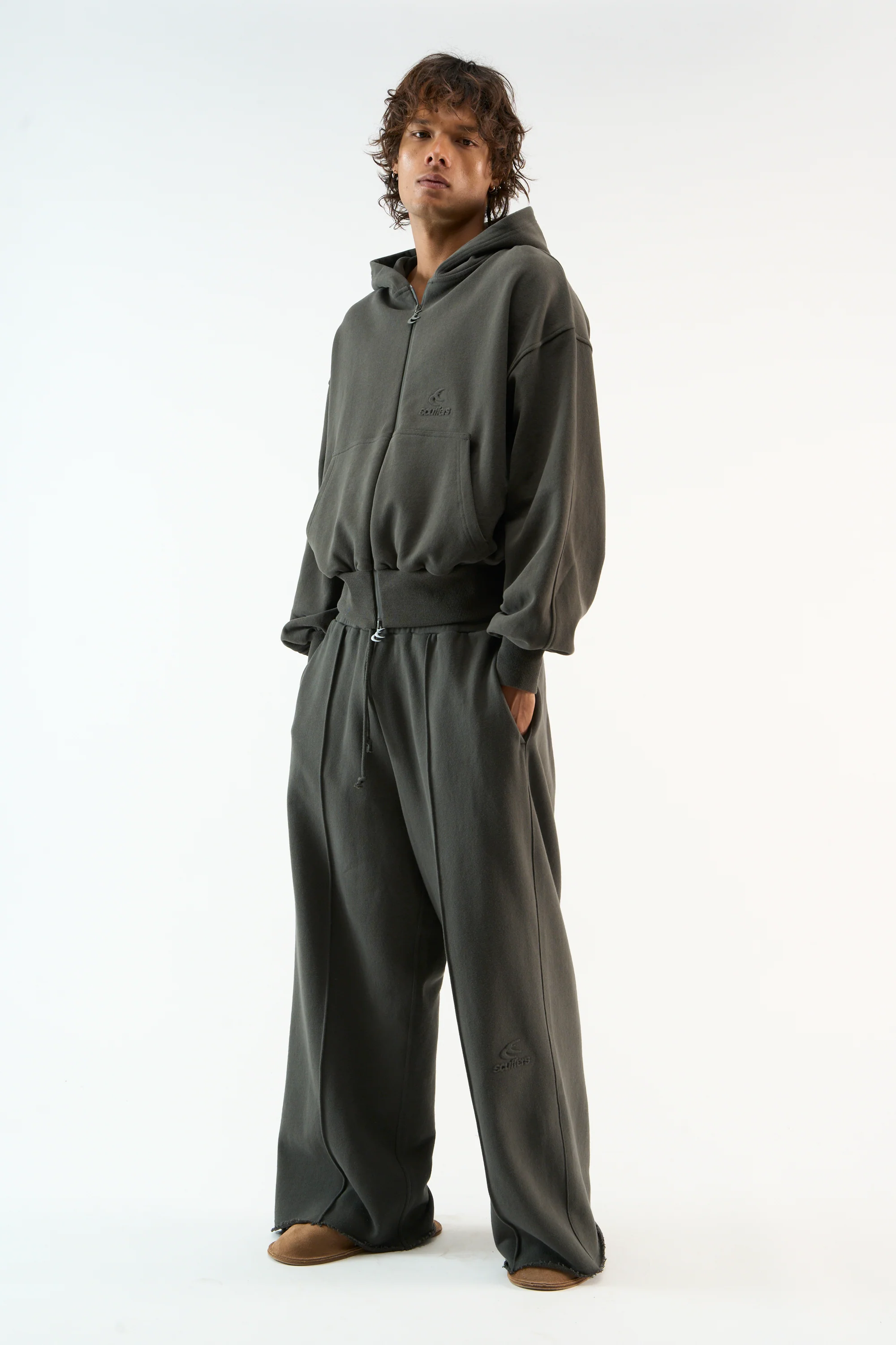 Weekender Dark Zipper - Image 3